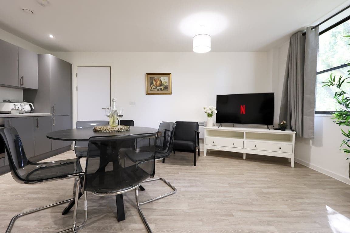 2 Bedroom Apartment
