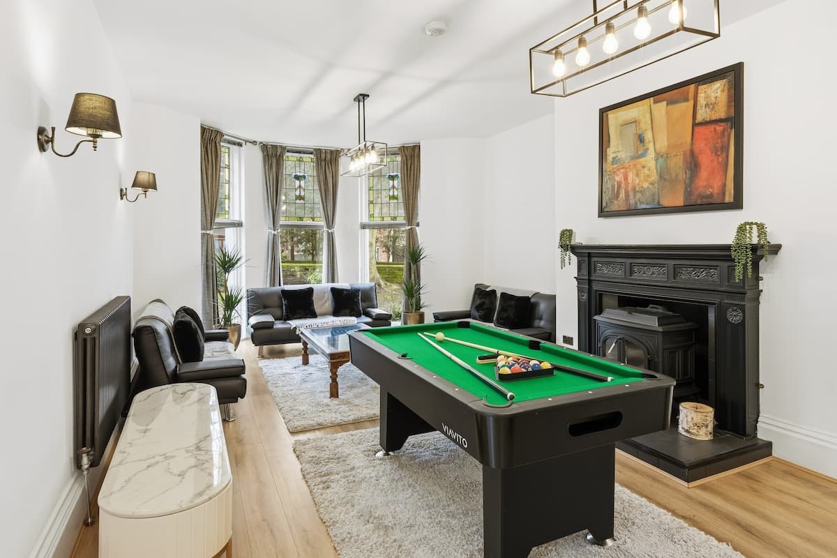 2 Bedroom Apartment