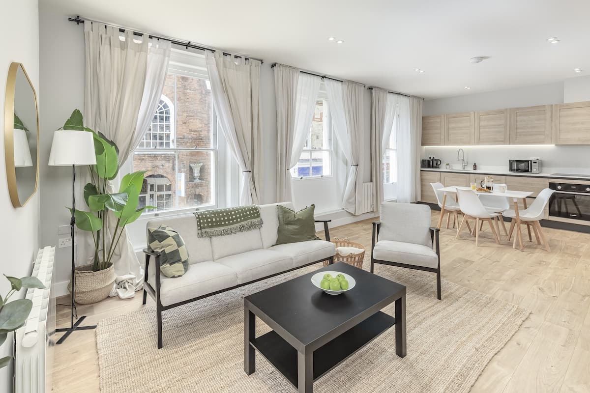 1 Bedroom Apartment