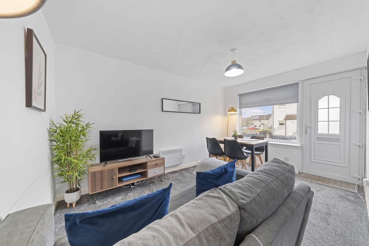 1 Bedroom House