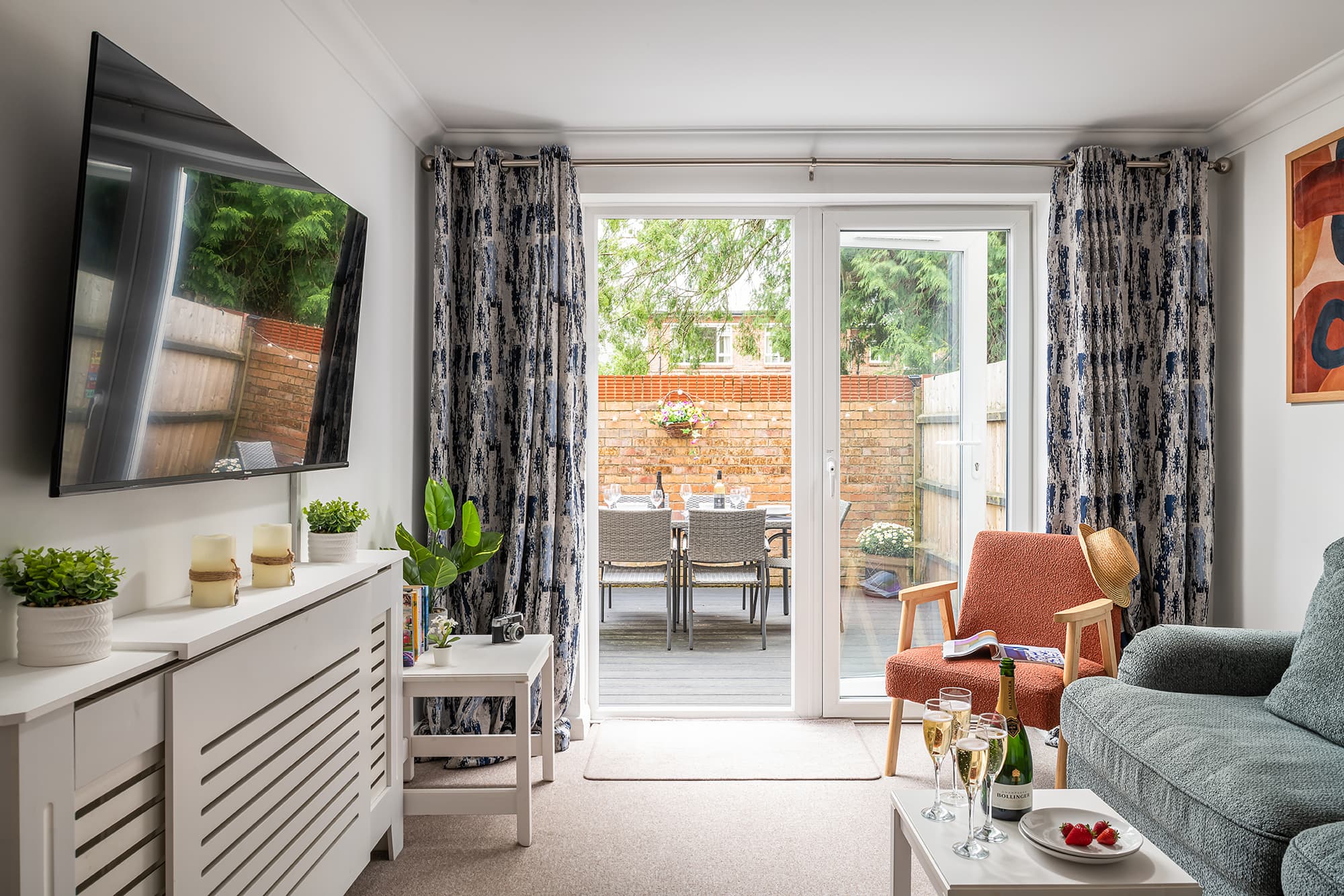 2 Bedroom Apartment