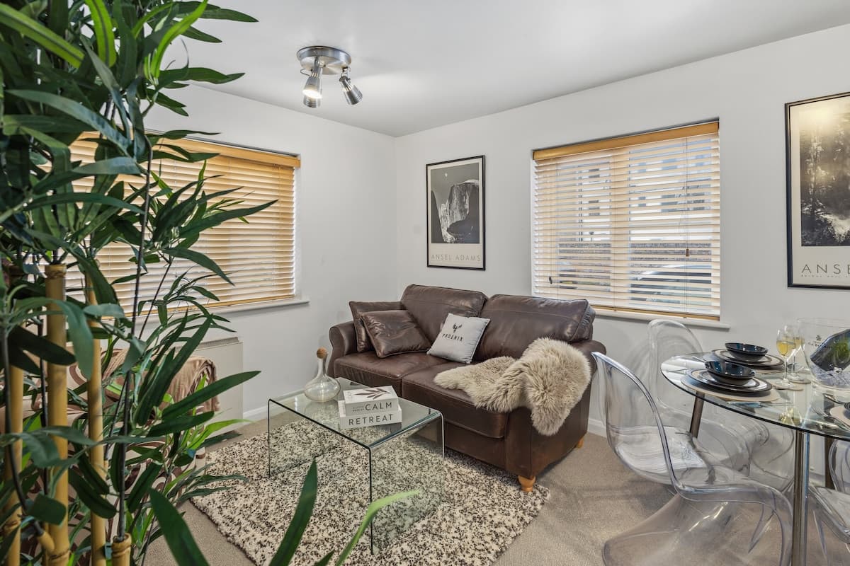 2 Bedroom Apartment