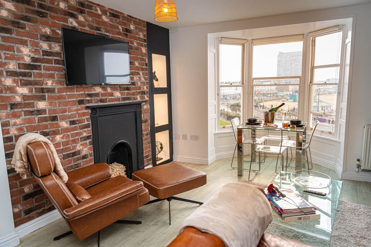 2 Bedroom House